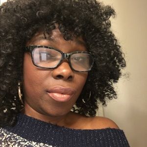 Meet your Posher, Naomi